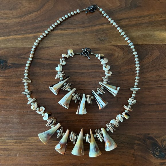 Vintage Shell and Pearl Necklace and Bracelet - Picture 1 of 7
